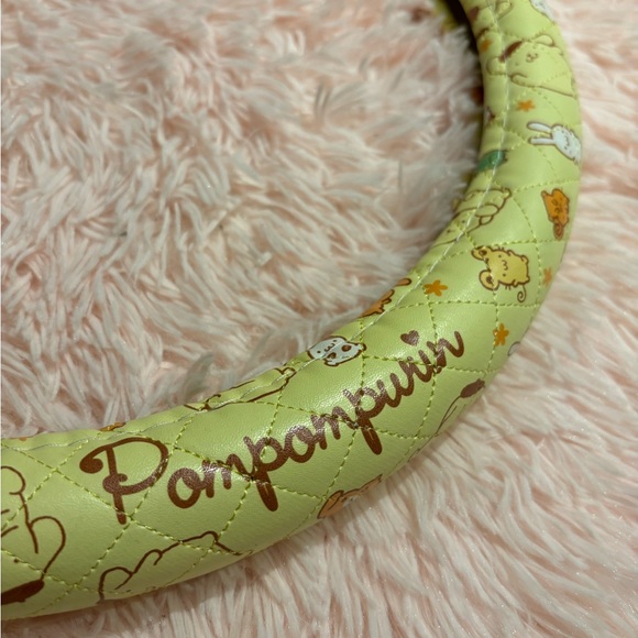 Sanrio Pompompurin Steering Wheel Cover - Picture 3 of 4